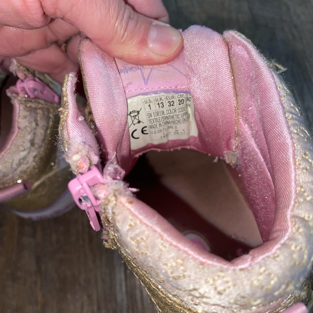 GUC girls Skechers Twinkle Toes Kids Sneakers - Gold and Pink size 1 - Picture 6 of 13